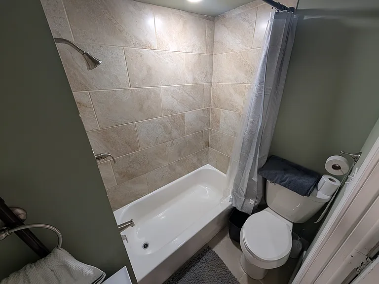 114 N 8th St #1 — Photo 10