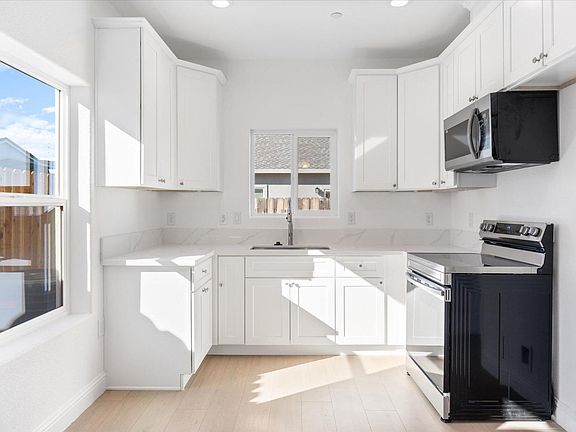 5th image of 6651-6655 Sunset Bluffs St #364CBFD4