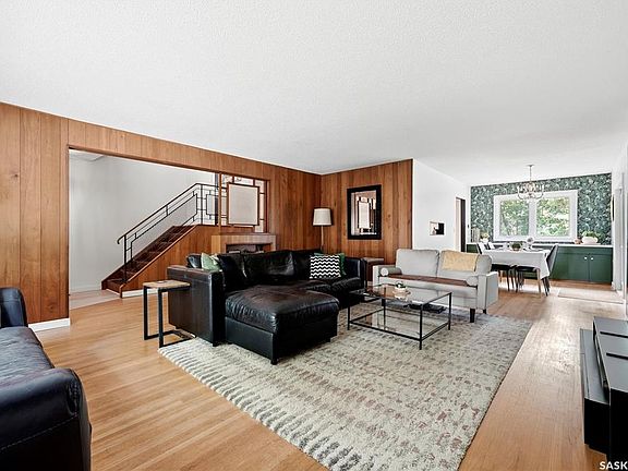 5th image of 111 Bell STREET