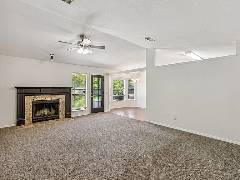 2101 Harbor Dr — Photo 7