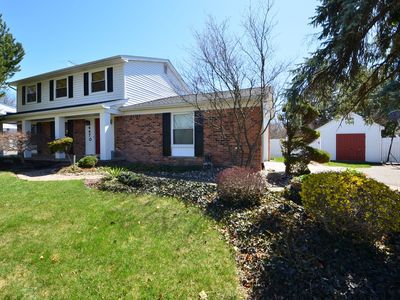 4470 Perry Rd, Grand Blanc, MI, 48439