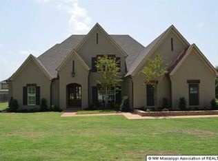 13895 River Grove Ln, Olive Branch, MS 38654