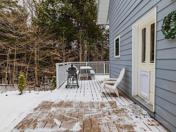 3rd image of 259 Jay Hill Road