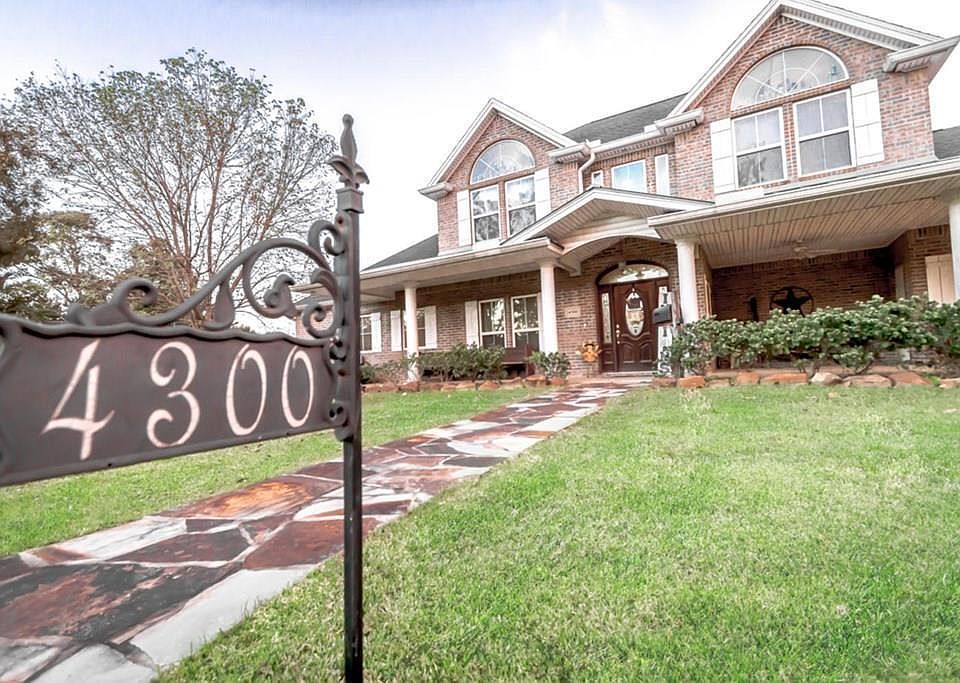 1st image of 4300 McKinley Ave