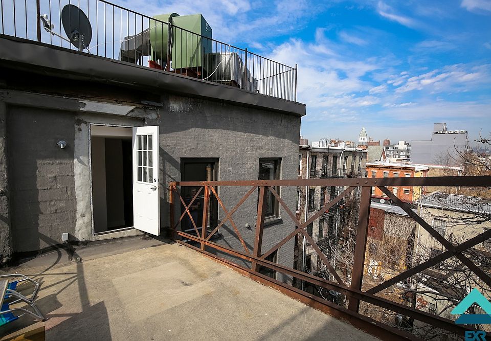 1st image of 101 Jefferson Ave APT 04H