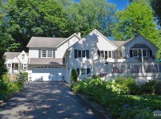 13 Wanamaker Ave, Mahwah, NJ 07430