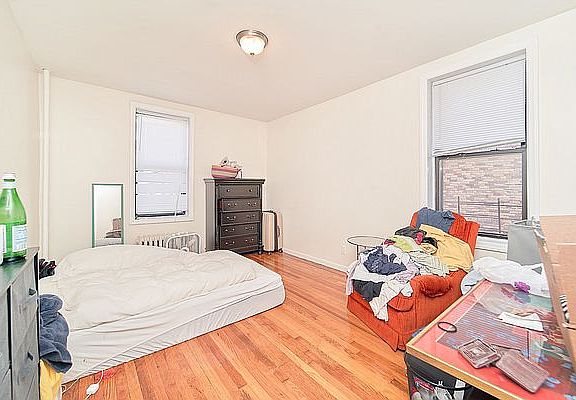 4th image of 2201 Amsterdam Ave APT 5J