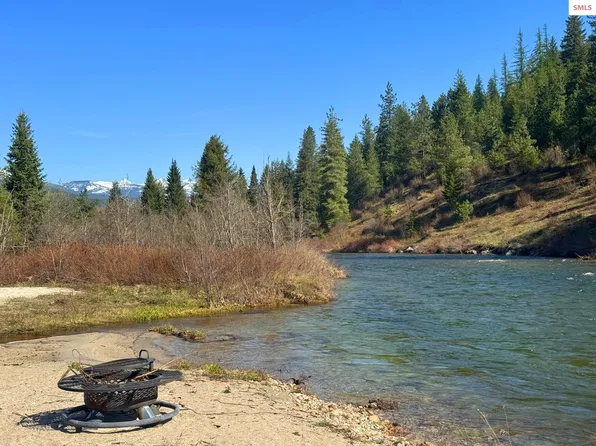 6045 Upper Pack River Rd, Sandpoint, ID 83864