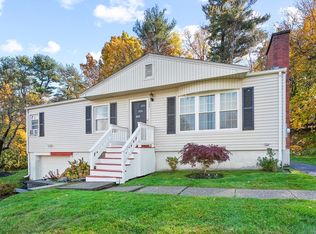 11 Venus Dr, Shrewsbury, MA 01545