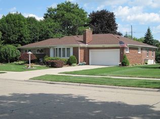 15935 Pleasant Ave, Allen Park, MI 48101