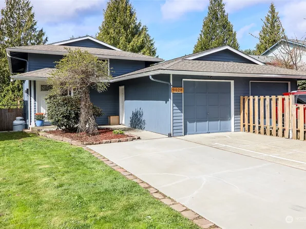 9028 11th Place W, Everett, WA 98204