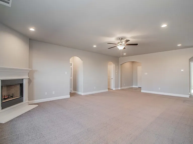 1810 Quail Holw — Photo 3
