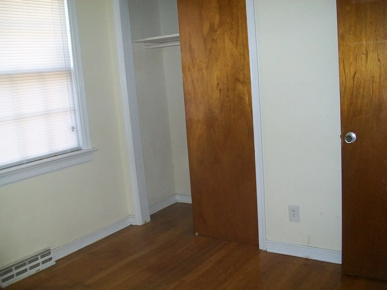 Redstone Dr 3919 - 1 — Photo 2