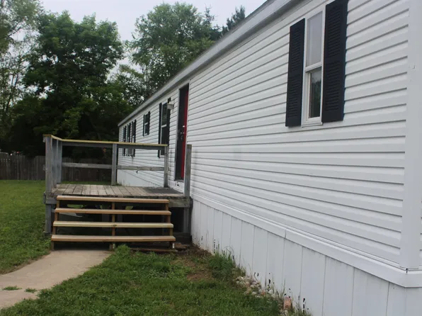 49 Tamarack Dr, East Jordan, MI 49727