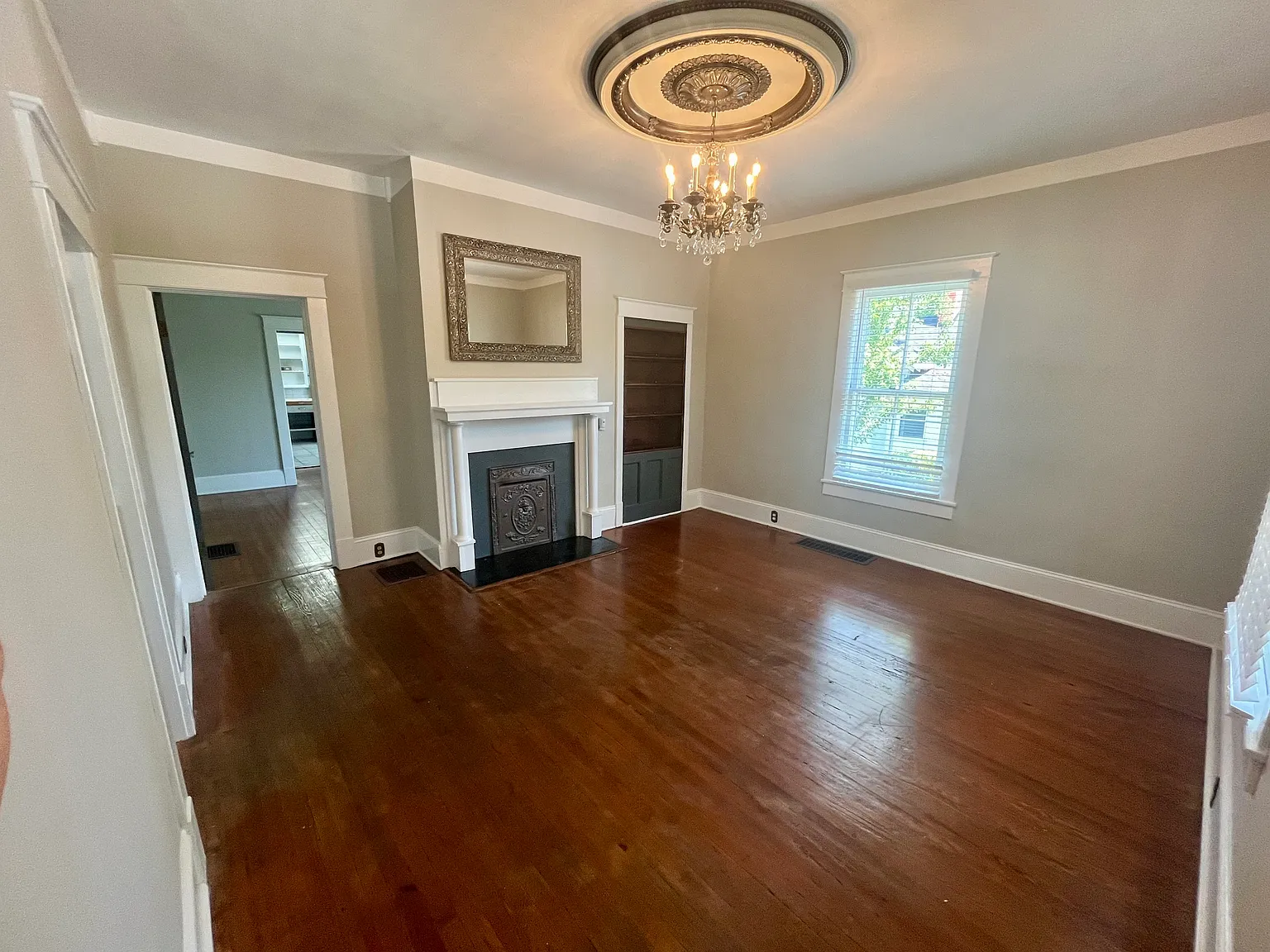 2 bed, $2,500 — Photo 3