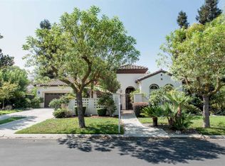 5441 W Oakridge Ave, Visalia, CA