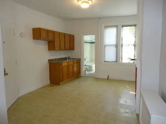 Rented by Urban Realty NYC | media 25