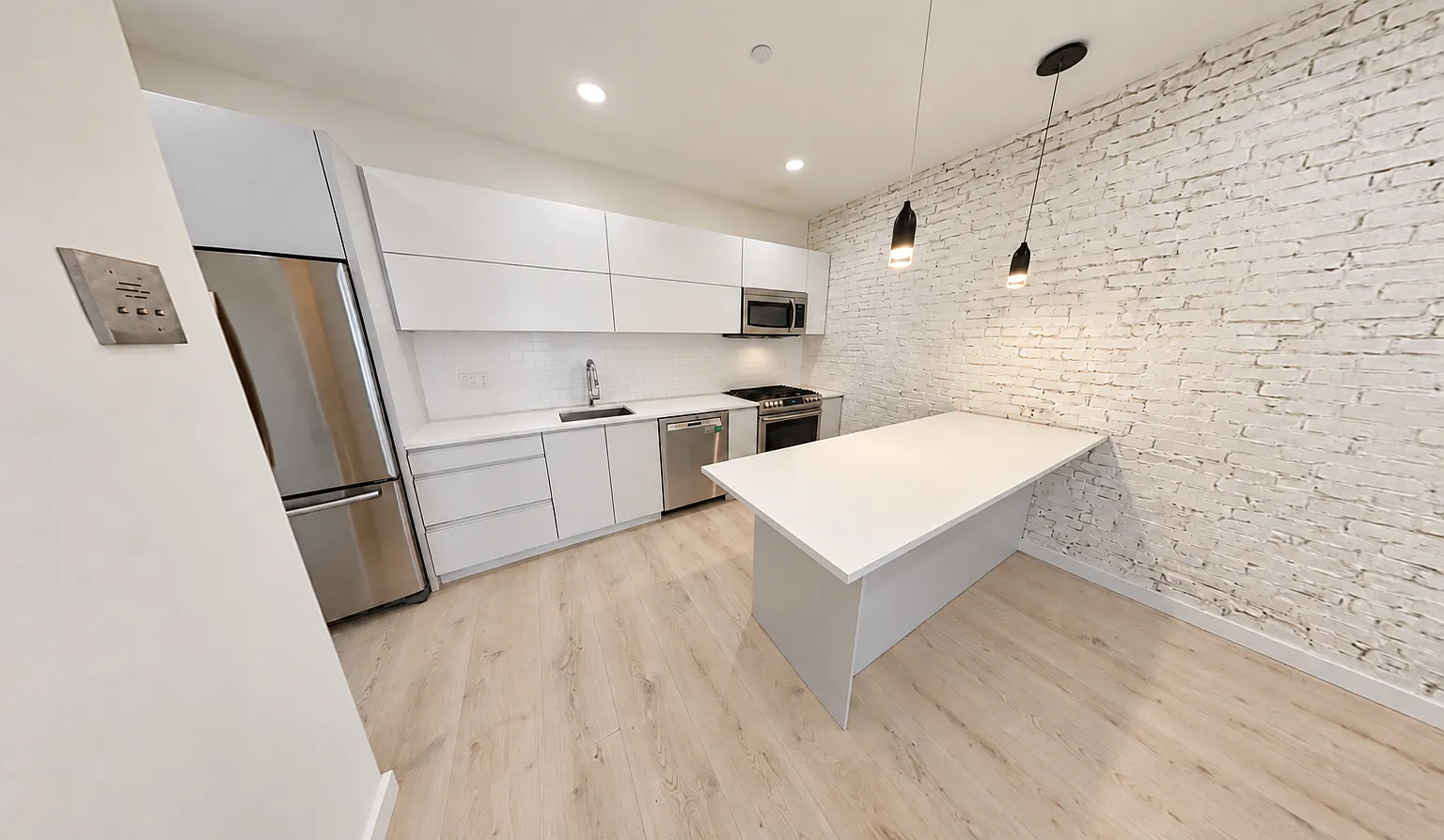 2 Worthington Street — Photo 1