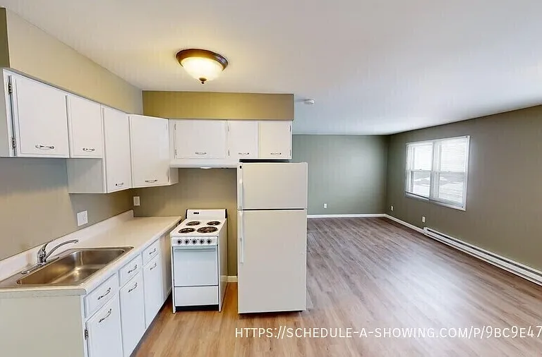 403 E Park St #32 — Photo 1