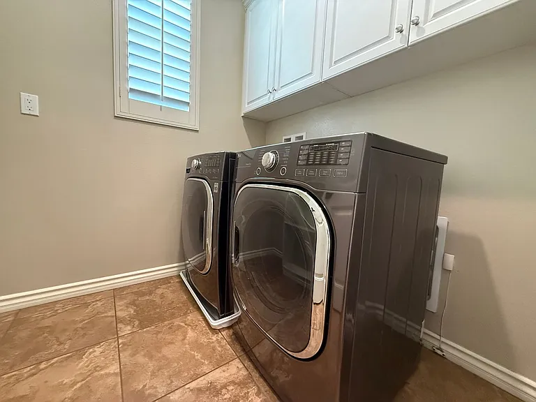 29052 W Hills Dr — Photo 20