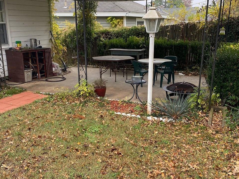 2nd image of 2320 S Hudson Pl