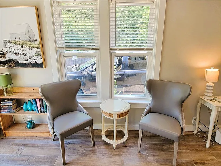 129 Connection St — Photo 4
