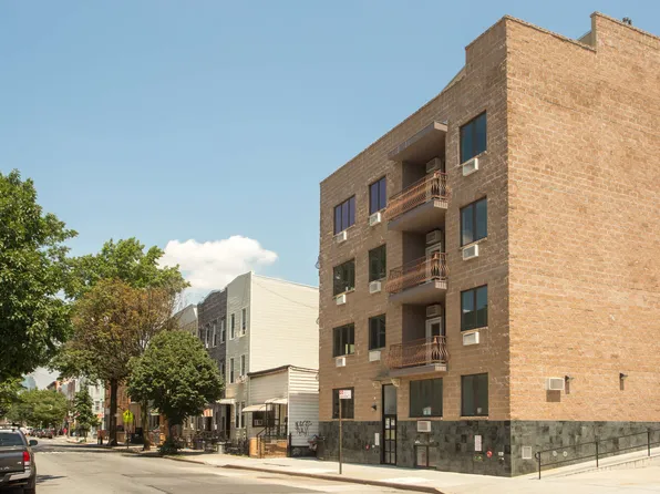 164 Kingsland Avenue