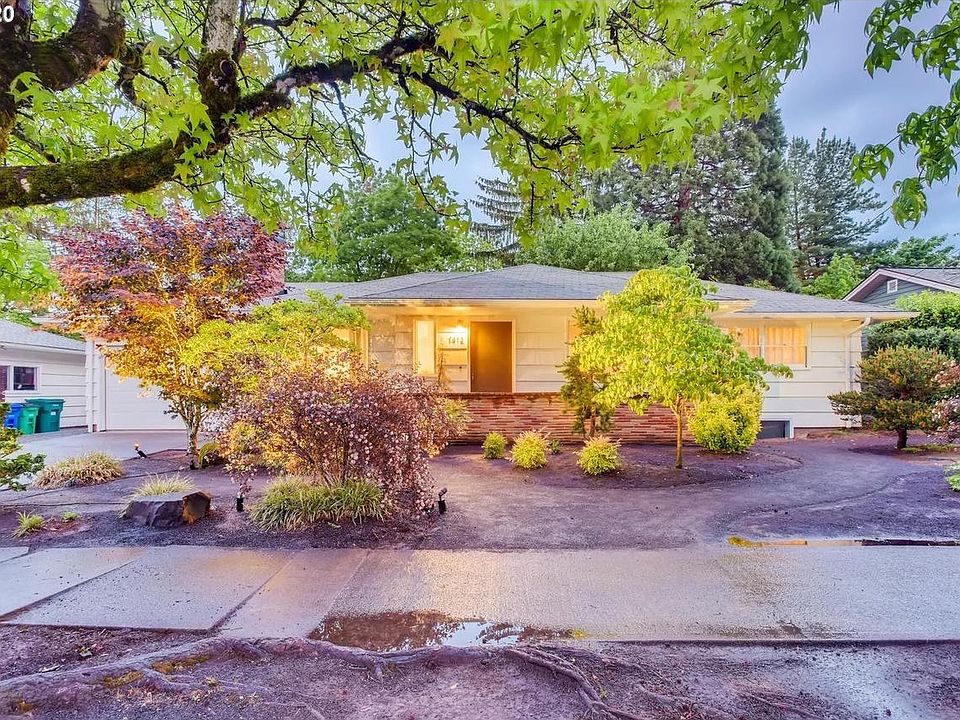 1412 SE 120th Ave, Portland, OR 97216 | Zillow