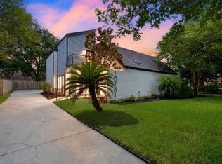10731 Villa Lea Ln, Houston, TX 77071
