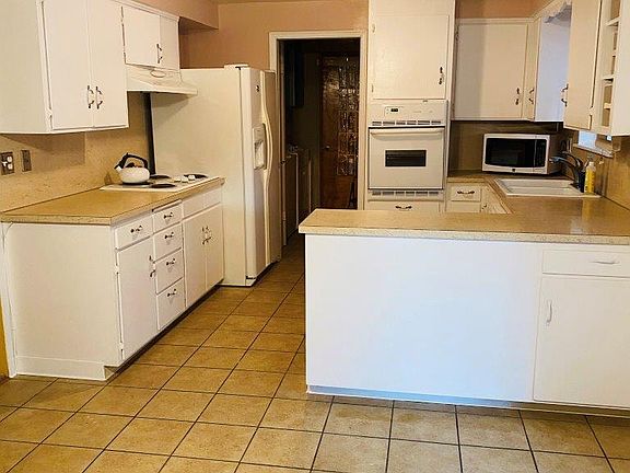 4th image of 9620 Dekoven Dr SW