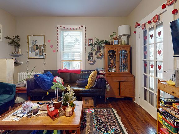 4th image of 2 Boylston St APT 2