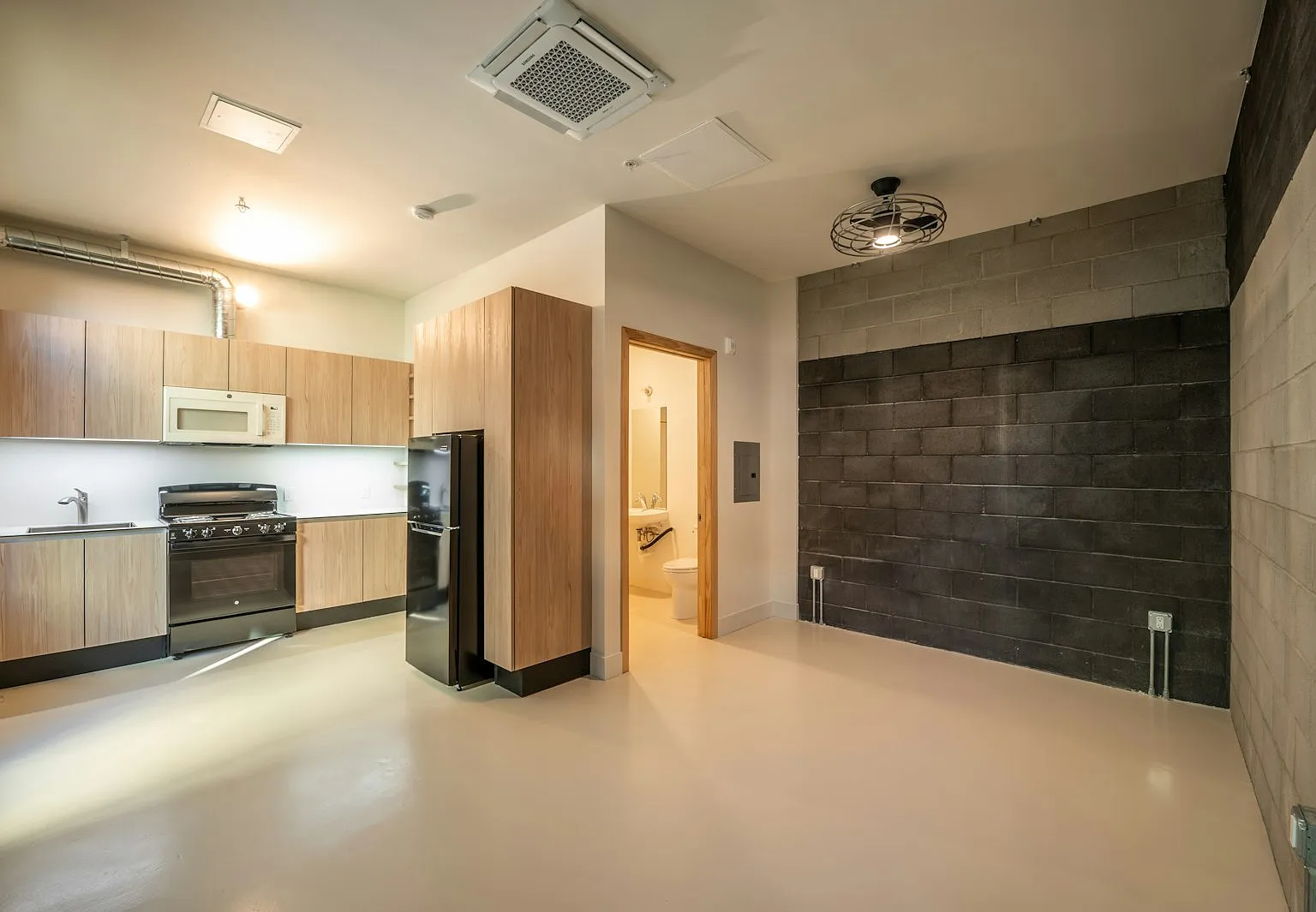 1932 Kearney Avenue, Unit 06 — Photo 1