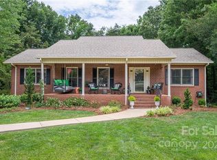 7902 Sarah Dr, Denver, NC 28037