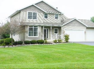 496 Creekview Ln, Rockford, IL 61114