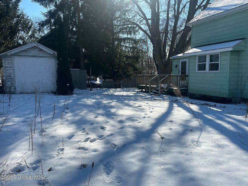 4th image of 40 Lorraine Avenue