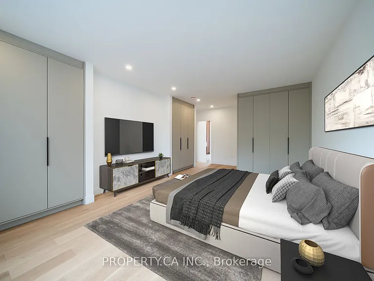 180 Dovercourt Rd #UPPER — Photo 13