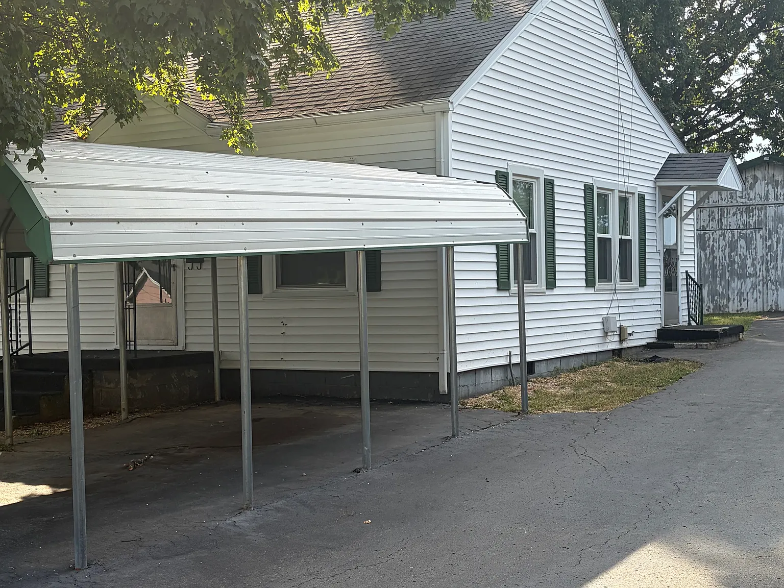 2 bed, 1385 sqft, $1,000 — Photo 2