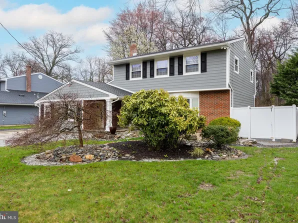 26 Green Vale Rd, Cherry Hill, NJ 08034