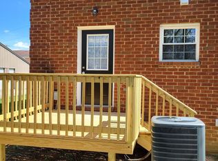 102 Barnes Ln APT 6, Berea, KY 40403