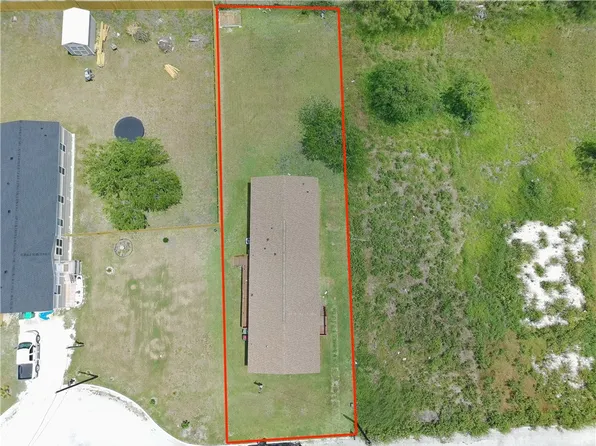 352 Packinghouse Rd, Taft, TX 78390
