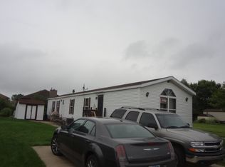46584 Bonaparte Dr, Macomb, MI 48044