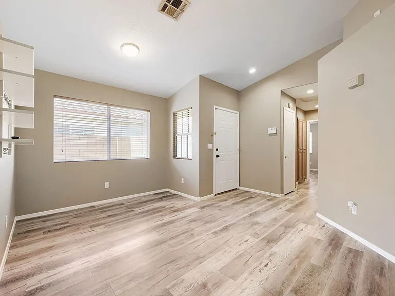 5900 Round Castle St — Photo 6