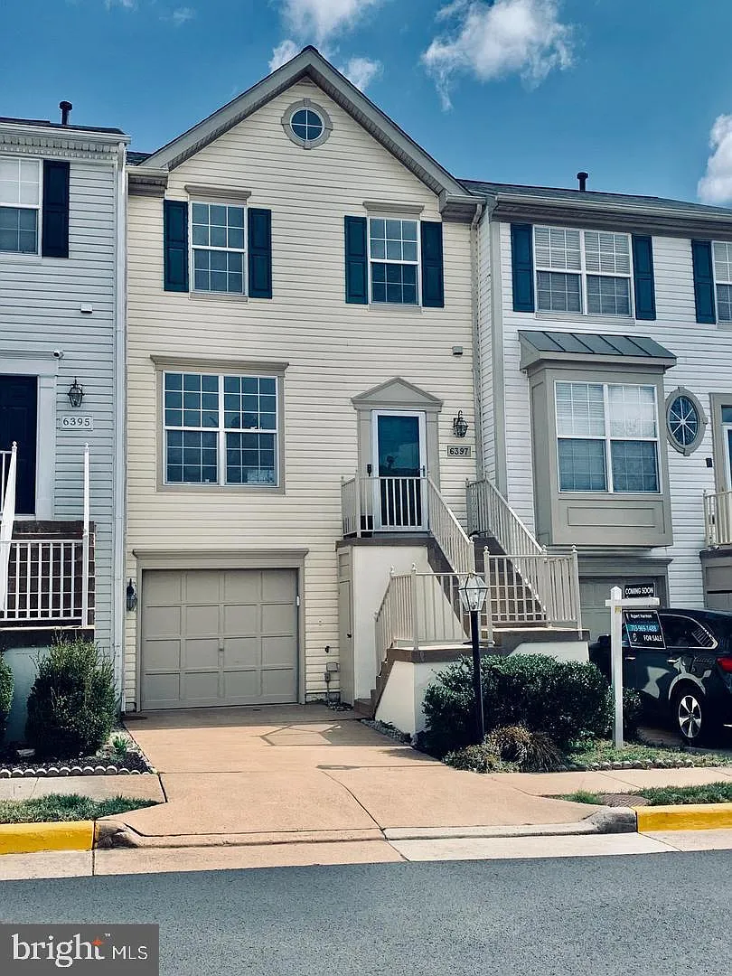 3 bed, 3.5 bath, 1652 sqft, $3,190 — Photo 3