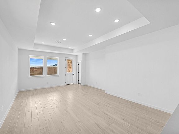 5th image of 29535 Pondview Dr
