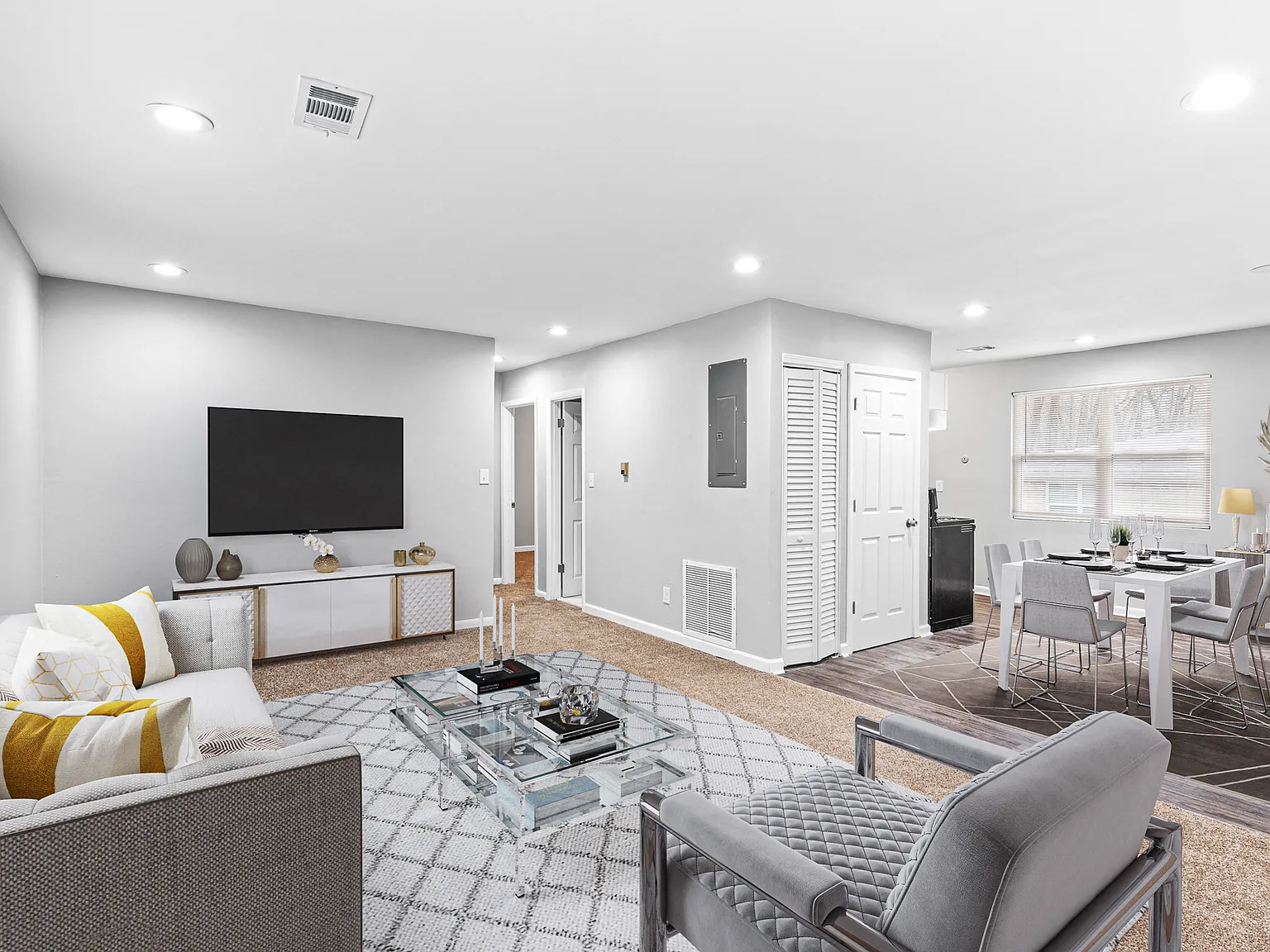 Georgian Oaks Apartments — Photo 2