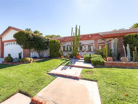 3rd image of 5127 Somerset Dr