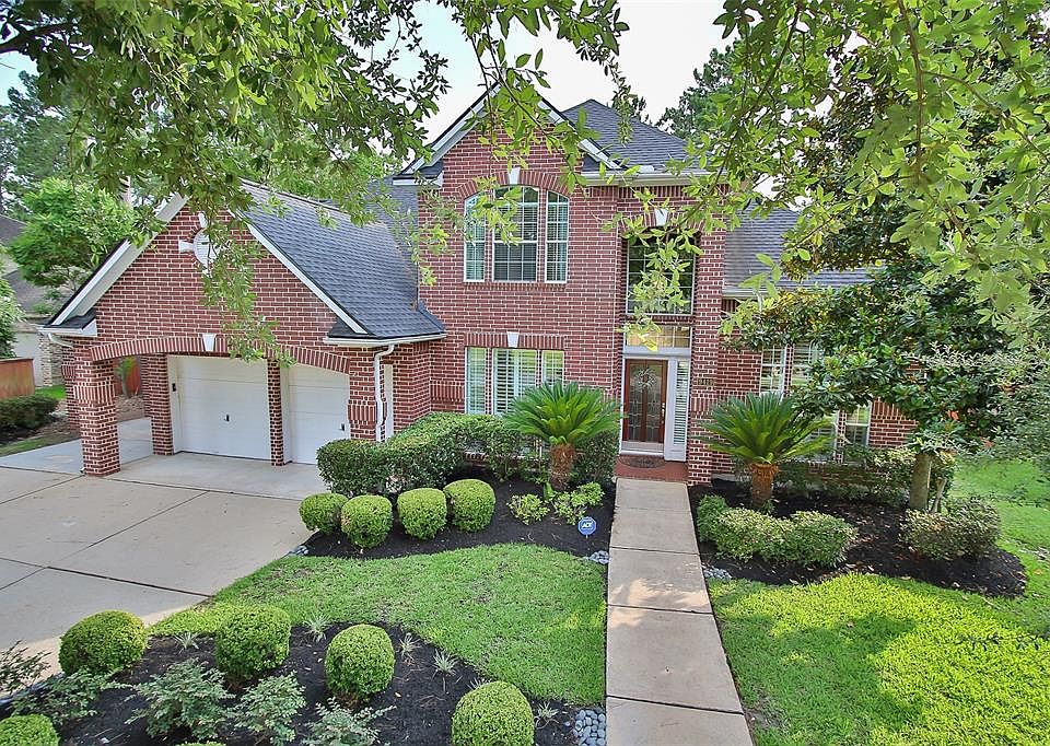 Welcome to the Lake Estates section of Gleannloch Farms, featuring the 12 acre Sotherloch Lake with nature and wildlife to enjoy. Fishing too!