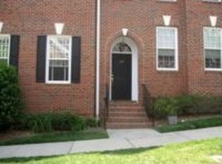 113 Nolen Ln, Chapel Hill, NC 27516