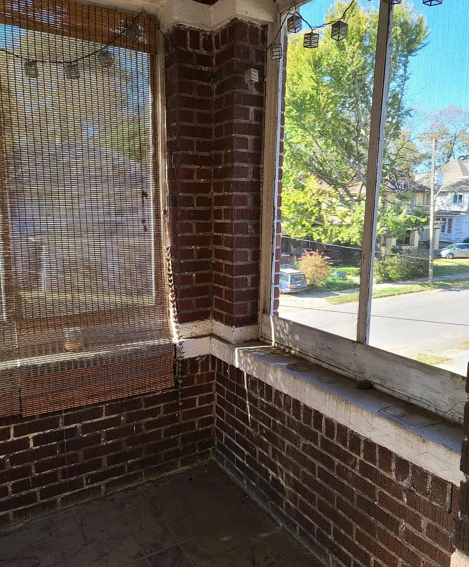 2 bed, 1100 sqft, $875 — Photo 4