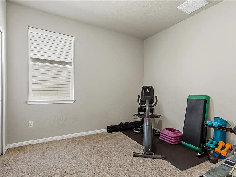 112 Rainmaker Cv — Photo 25